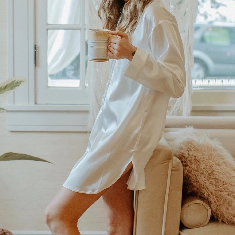 The fiancé silk pajama